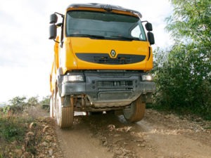 161 300x225 - دیاگ کامیون کمپرسی رنو تراکس ۴۴۰